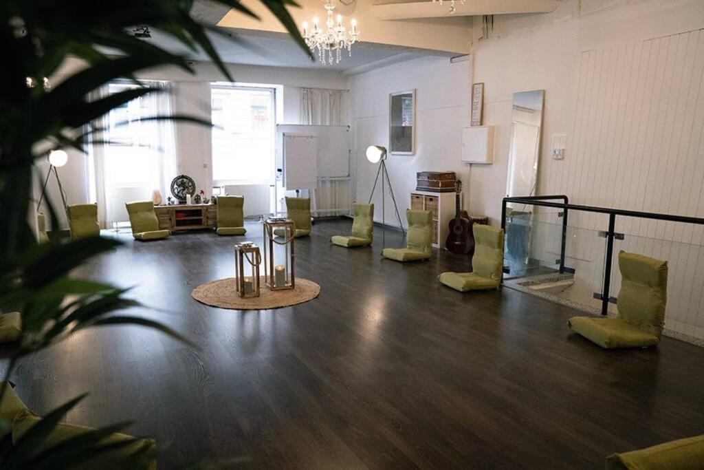 Superschoenes Studio Lunca 220Qm In Stuttgart West Estugarda Exterior foto